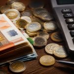 Diferențele dintre Cursul Euro BNR și Cel Bancar: Implicații în Contabilitate și Finanțe