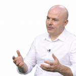 Transformarea Bursei de Valori București: Derivatele și Impactul Asupra Pieței Financiare