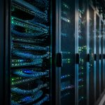 Adopția Inteligenței Artificiale în Marea Britanie: O Analiză Detaliată a ROI-ului și Provocărilor pentru IMM-uri